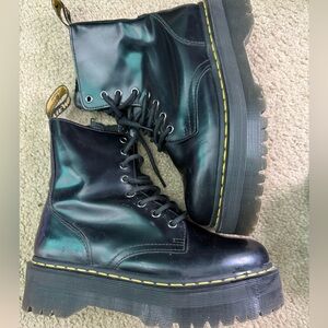 Platforms doc martans